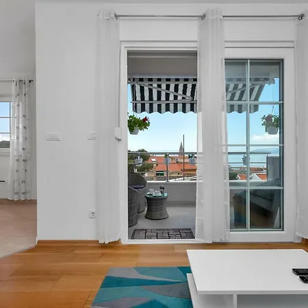 Apartment Jug Makarska